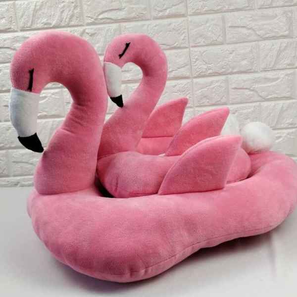 Pet Bed in the Shape of A Flamingo - Image 2