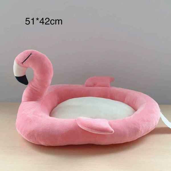 Pet Bed in the Shape of A Flamingo