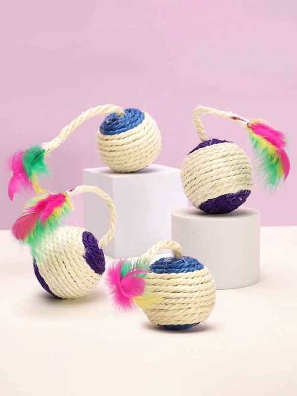 Sisal ball with a feather - Image 2